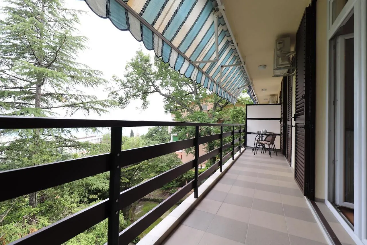 Apartment Gea 奥帕提亚 克罗地亚